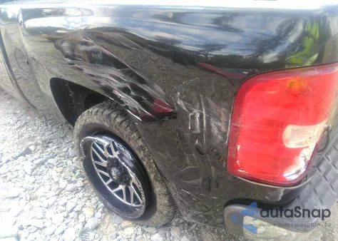 2008 Chevrolet Silverado K1500 z USA, uszkodzony, nr VIN 2GCEK19C281100085